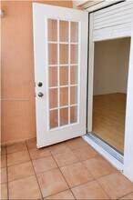 8742 SW 158th Pl in Miami, FL - Foto de edificio - Building Photo