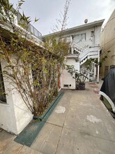 39 Brooks Ave in Los Angeles, CA - Building Photo - Building Photo