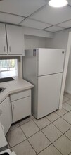 4550 NW 9th St in Miami, FL - Building Photo - Building Photo