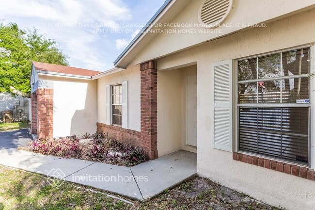 13810 Cumberland Pl in Davie, FL - Building Photo - Building Photo