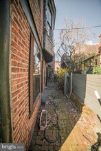 401 S 22nd St-Unit -1R in Philadelphia, PA - Building Photo - Building Photo