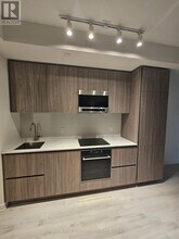 110 Broadway Ave in Toronto, ON - Building Photo - Building Photo