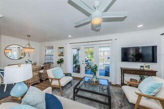 5175 Coquina Key Dr SE in St. Petersburg, FL - Building Photo - Building Photo