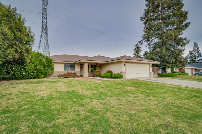 3604 Woodstead St in Bakersfield, CA - Building Photo - Building Photo