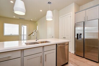 2305 Silva Park Ln in Houston, TX - Building Photo - Building Photo