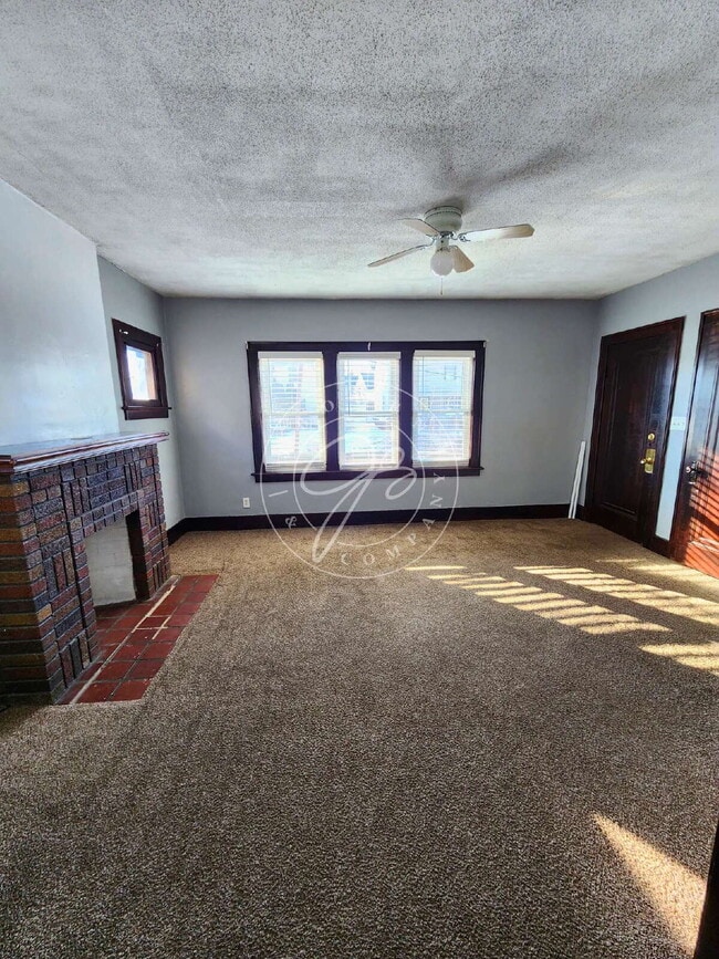 1944 Crosswell Pl in Toledo, OH - Building Photo - Building Photo