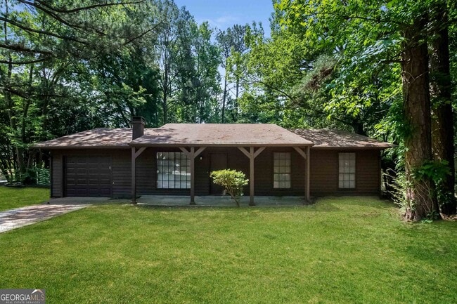 property at 170 Peachtree Dr