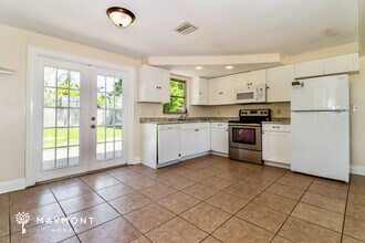 3035 Primrose Dr in Holiday, FL - Building Photo - Building Photo