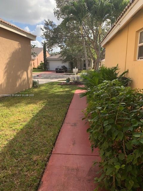 944 Savannah Falls Dr in Weston, FL - Building Photo - Building Photo