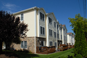 Lion Gate at Caldwell in Caldwell, NJ - Building Photo - Building Photo