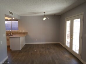 7147 Abbeyville Dr in Las Vegas, NV - Foto de edificio - Building Photo