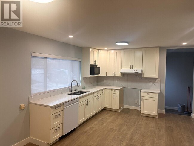 11XXX No. 2 Road in Richmond, BC - Building Photo - Building Photo