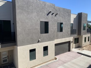 Lamar Townhomes in Phoenix, AZ - Building Photo - Building Photo