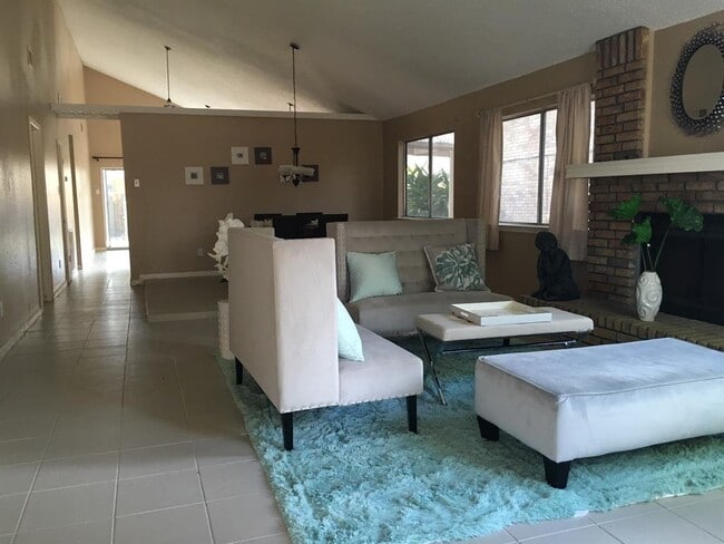 2907 Waypark Dr in Houston, TX - Building Photo - Building Photo