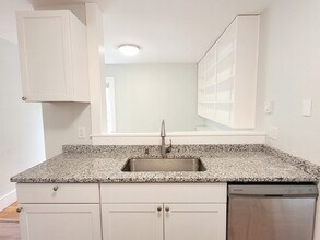 2 Oak St in Grafton, MA - Building Photo - Building Photo