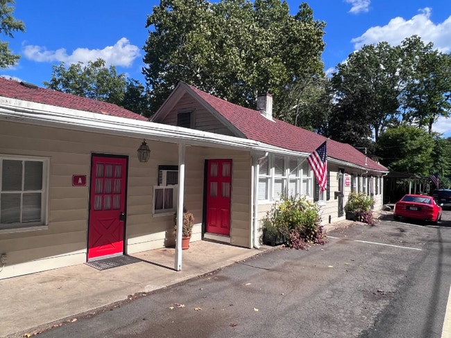 4867 River Rd in New Hope, PA - Building Photo - Building Photo