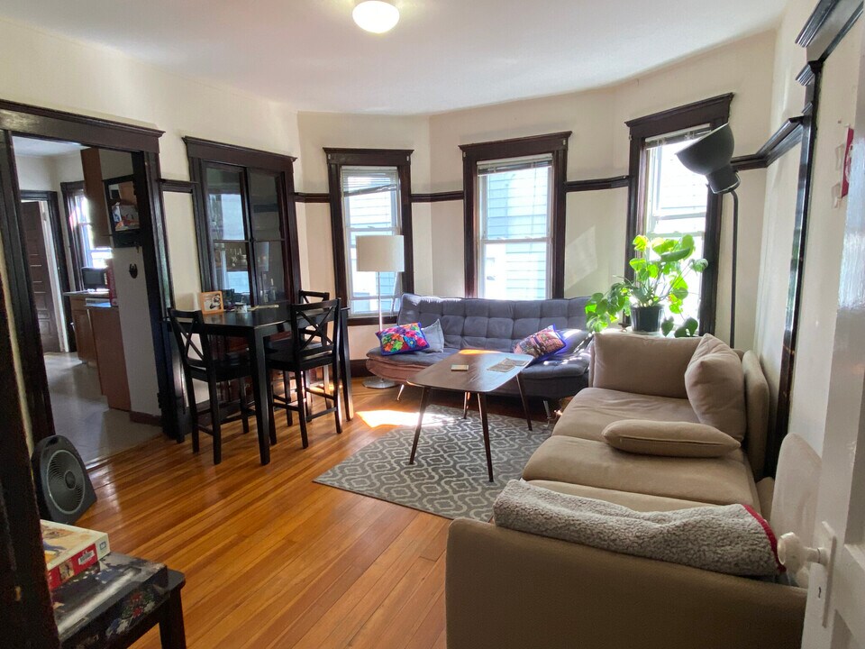 41 Porter St, Unit 3 in Somerville, MA - Building Photo