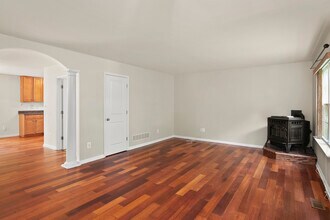 404 Payne Wy in Glen Burnie, MD - Building Photo - Building Photo