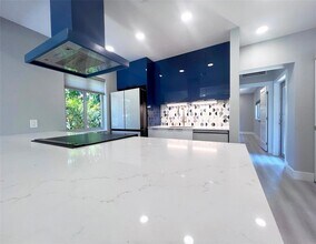 1512 NE 1st Ave. in Fort Lauderdale, FL - Building Photo - Building Photo