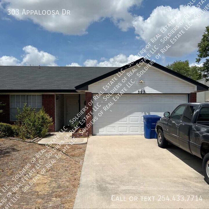 303 Appaloosa Dr in Copperas Cove, TX - Building Photo