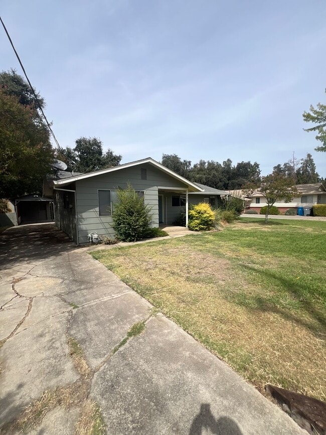 2386 Florida Ave in Durham, CA - Building Photo - Building Photo