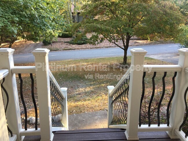 9775 Loblolly Ln in Roswell, GA - Building Photo - Building Photo