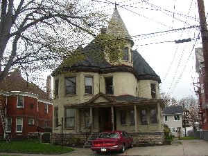 556 W 8th St in Erie, PA - Building Photo