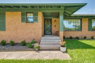 4219 Briar Creek Ln in Dallas, TX - Foto de edificio - Building Photo