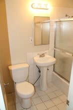 1733 Speyer Ln in Redondo Beach, CA - Building Photo - Building Photo