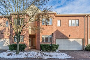 1740 Melise Dr in Glenview, IL - Building Photo