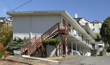 21326 Oak St in Castro Valley, CA - Building Photo - Building Photo