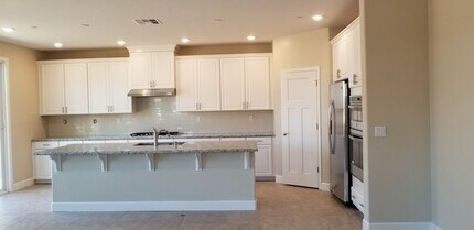 1921 Brogan Dr in Woodland, CA - Building Photo - Building Photo