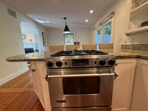 182 Margaret St in South Portland, ME - Building Photo - Building Photo