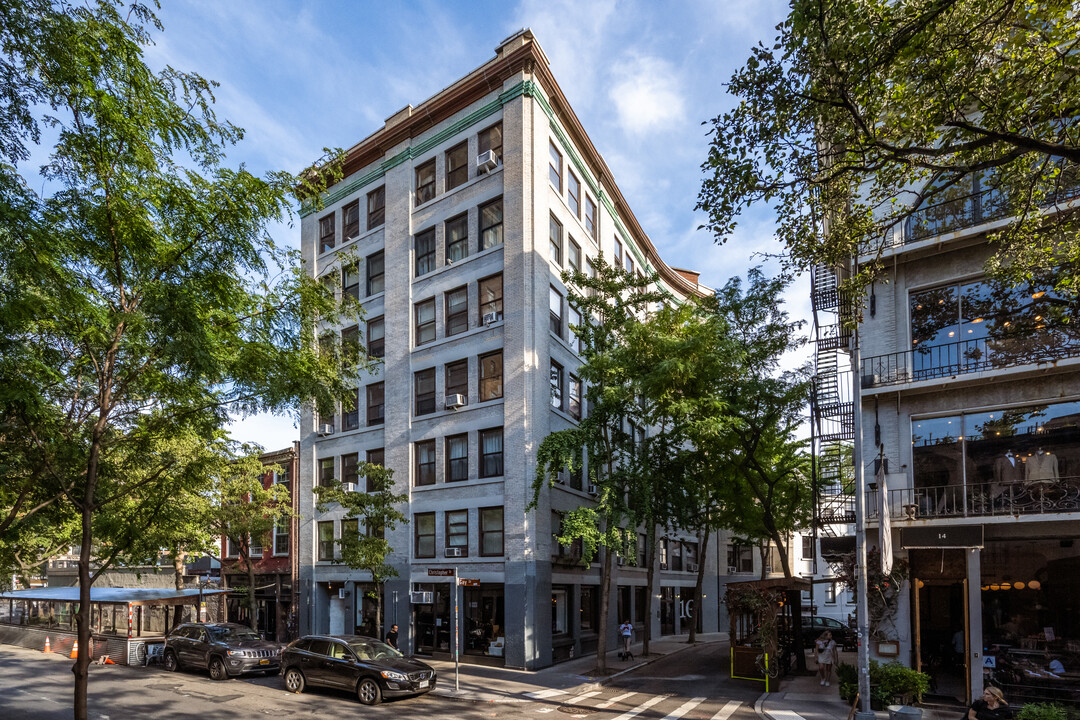 10 Christopher St in New York, NY - Foto de edificio