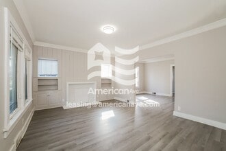 908 E McClure Ave in Peoria, IL - Building Photo - Building Photo