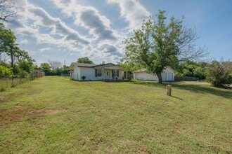 205 Lincoln St in Carney, OK - Building Photo - Building Photo