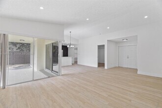 13750 SW 282nd St in Homestead, FL - Building Photo - Building Photo