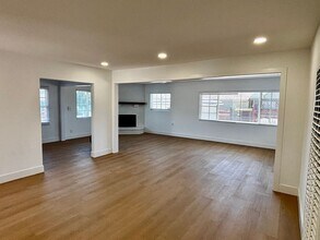 6140 Estrella Ave in San Diego, CA - Building Photo - Building Photo
