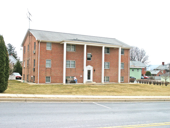 102 E Green St in Middletown, MD - Building Photo - Building Photo