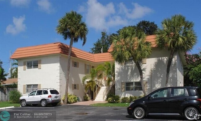 5220 NE 14th Way in Fort Lauderdale, FL - Building Photo - Building Photo