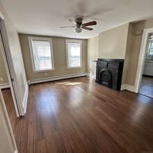 36 Pleasant St in Groton, CT - Building Photo - Building Photo