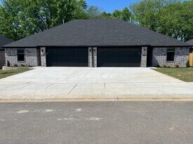 138 Ryder St in Gentry, AR - Building Photo