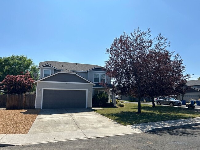 property at 380 Southwest 33rd Drive