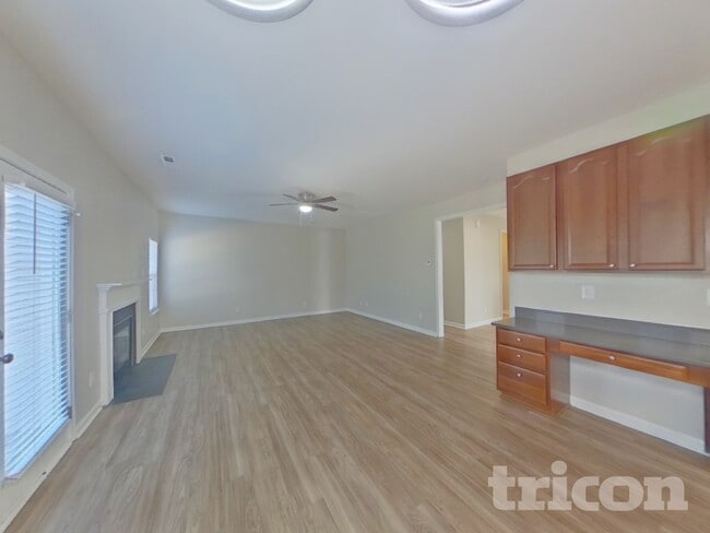 1001 Southridge Dr in Monroe, NC - Foto de edificio - Building Photo