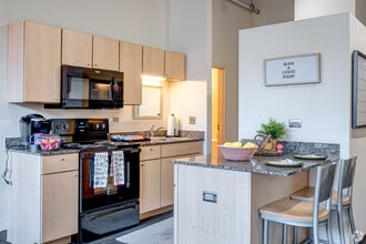 Letterman Chicago in Chicago, IL - Building Photo - Building Photo