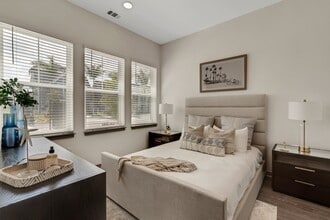 The Sophia Luxury Villas in North Venice, FL - Building Photo - Building Photo