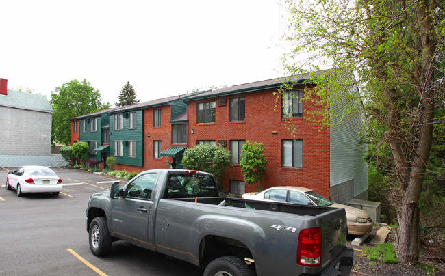 Carnegie Apartments in Carnegie, PA - Foto de edificio - Building Photo