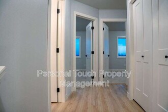 6760 66th Ave S in Horace, ND - Foto de edificio - Building Photo