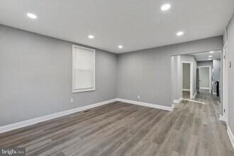 405 34th St SE in Washington, DC - Foto de edificio - Building Photo