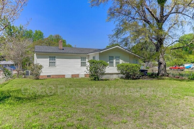 2401 Eagle Dr in Charleston, SC - Building Photo - Building Photo
